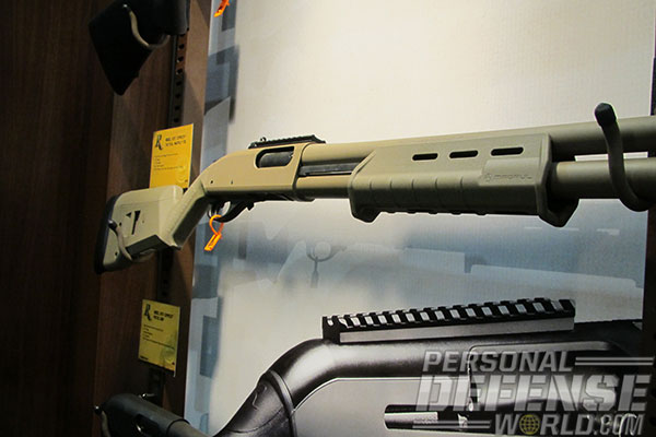10 New Tactical Shotguns For 2014 - Remington 870 Magpul FDE Profile