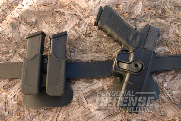 Glock 22 Gen4 .40 Caliber Handgun | Holster & Magazines