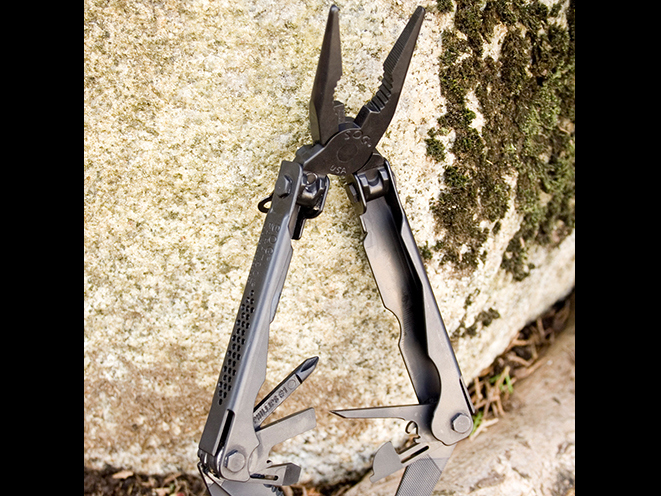 sog paratool everyday carry tools