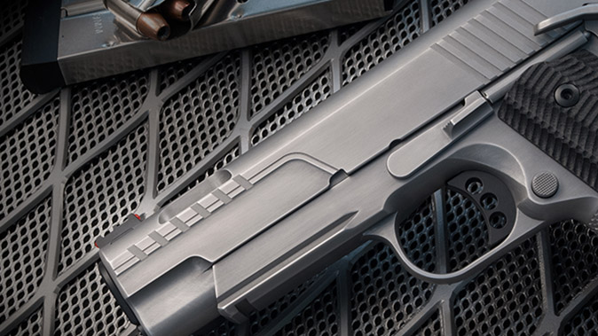 Ed Brown FX1 pistol serrations