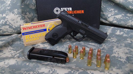 Steyr L40-A1 pistol beauty shot