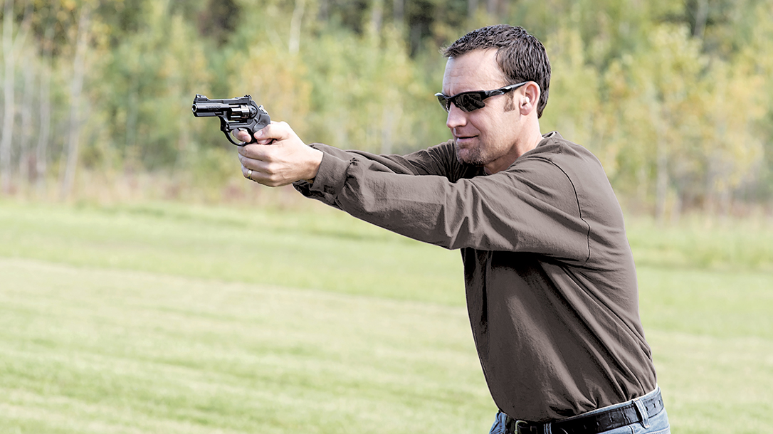 Long-Range Handgun Shots, revolver