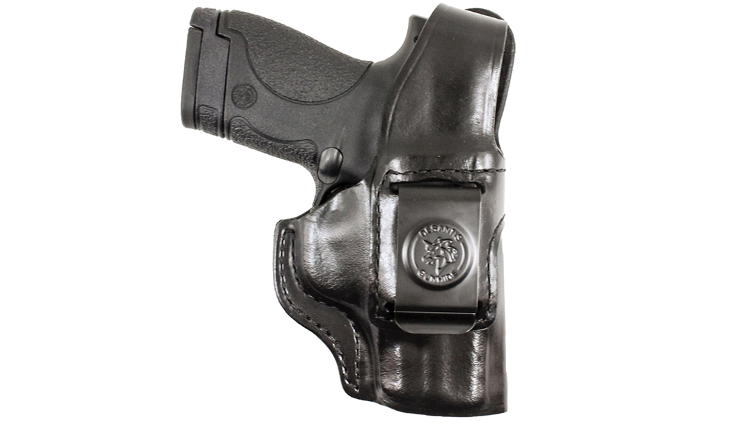Featuring a thumb break, and crafted from saddle leather, the Inside Heat TB provides solid weapon retention.