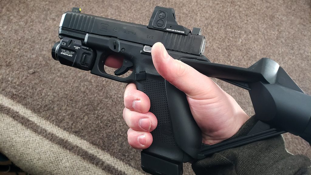 The 1SHOT’s pocket adds some girth to the grip. This makes a Glock 17 or similar feel more like a large frame Glock.
