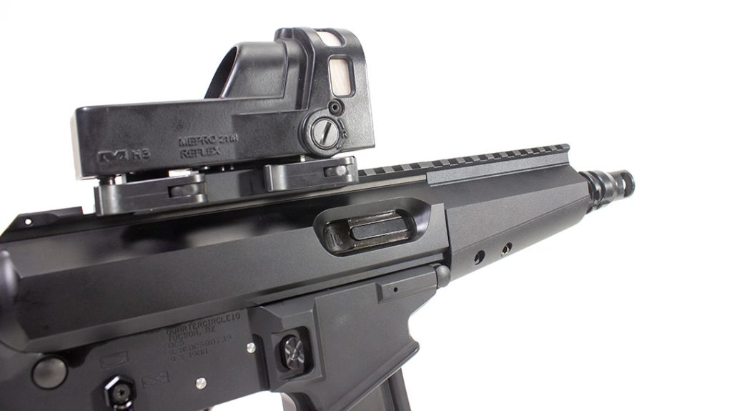 The Quarter Circle 10 YKMF-5 has a Picatinny rail along the entire length of the gun.