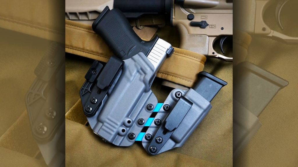 Best Concealed Carry Holsters: Black Arch Holsters Entrada.
