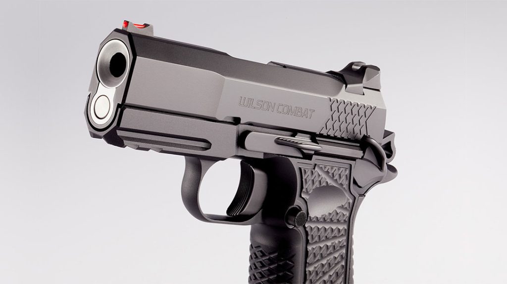 The Wilson Combat SFX9 3.25 uses a Concealment Battlesight coupled with fiber optic front sight.